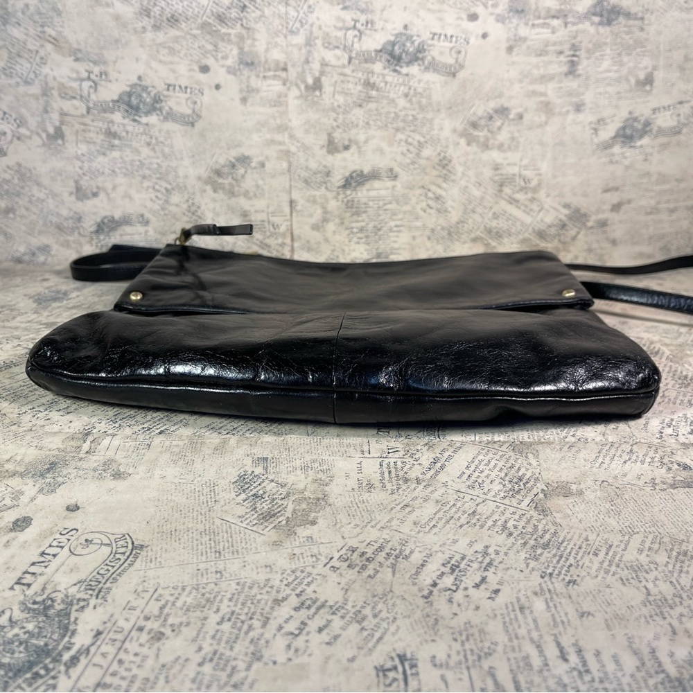HOBO Vintage Hide Black Leather Crossbody Shoulder Bag Soft Distressed Leather - Picture 6 of 15